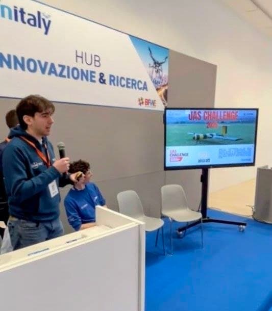 Team ZEFIRO sul Palco di Dronitaly